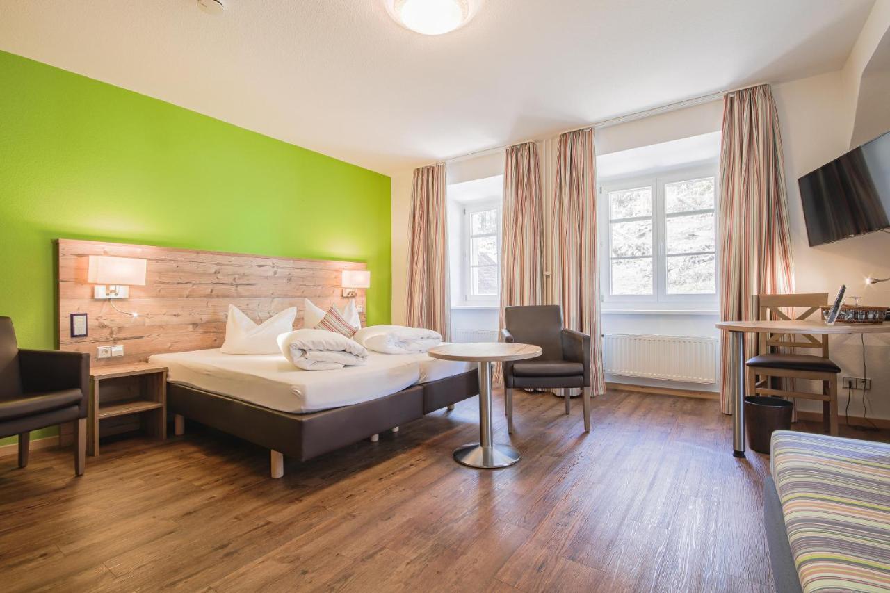 Landgasthof Hotel Rebstock Stuhlingen Dış mekan fotoğraf