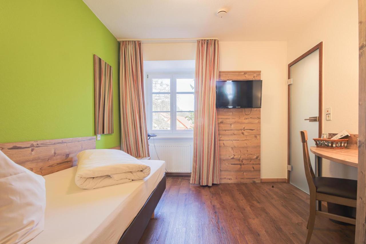 Landgasthof Hotel Rebstock Stuhlingen Dış mekan fotoğraf